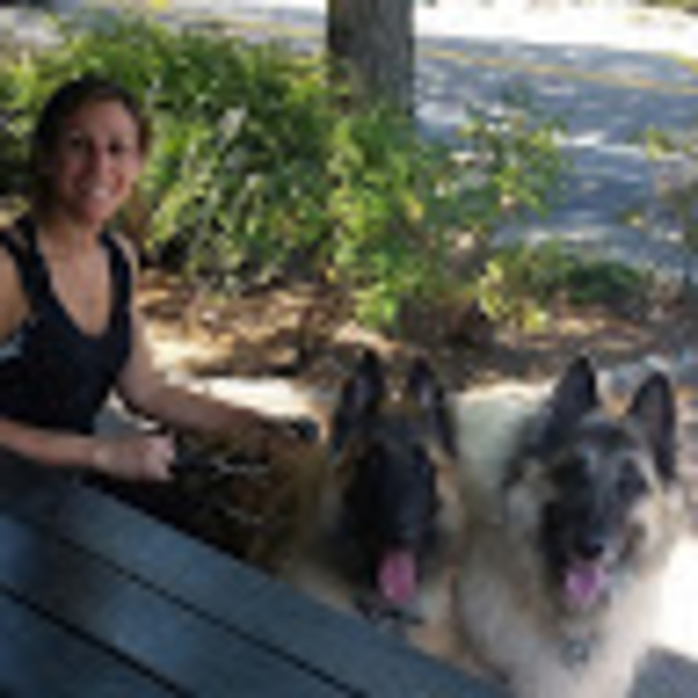 Meet your Posher, Elizabeth